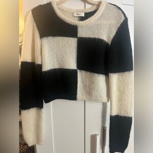 Rumia Mohair Wool Bland Black and Cream Block Pattern Sweater
